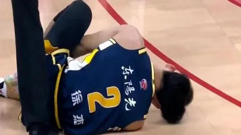 巅峰对决：新老更迭，9胜6负战场风云，精彩对决不容错过！